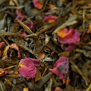 Enjoy a cup of tea with sweet “Red Hot “ cinnamon, with notes of rose peeking through a smooth green tea flavor.   2 oz, Green Tea: Cinnamon Pieces, Rose Petals, Natural Flavorings.