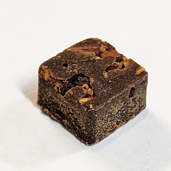 What a fun treat for your tea! Add one of these gourmet brown sugar cubes with red dates and goji berries to your tea for extra sweetness this weekend!  Brown Sugar, Red Date & Goji Berry  Add to a hot liquid to soften and add flavor.  Use in tea, coffee, cocktails, mocktails, champagne & more!