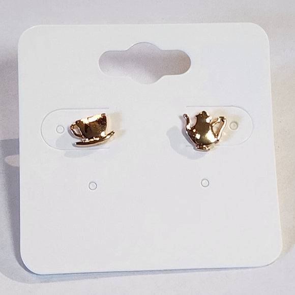 It's time for a tea party—we have a kettle and a cup; what more do we need? You'll want to wear these gold tea kettle and tea cup earrings the next time you are out having tea!  Measures: 1/8