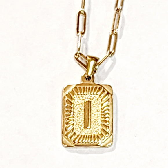 These initial necklaces are one of the hottest looks for this season! A gold-plated rectangle initial charm with the letter 