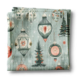 The perfect preppy addition to your classic Christmas decor! These towels are perfect home and kitchen decor, and also makes a great holiday gift. A nice addition to real estate closing, housewarming, and hostess gifts.&nbsp;

Measures approximately 16”x 24”

Made of 80% Polyester and 20% Polyamide.

Design is permanently printed - Single side across whole towel

It is called a waffle weave because the towel has raised looped edges on the surface of the towel in the shape like that on a delicious Belgian Wa