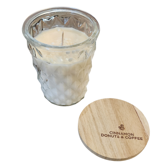 Ahhhhhhh!!  You'll love the fragrant blend of warm cinnamon donuts and coffee notes in this scent!



Filled with 12 oz. of American Soybean WaxTM.

Measures 4