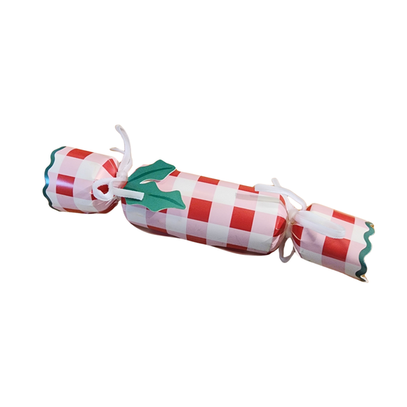 Add festive flair to your holiday gatherings with this Plaid Party Cracker in vibrant pink and red with a holly attached. Perfect for Christmas parties, they bring fun surprises and a cheerful pop to your celebrations, making every moment memorable and bright. 

Each contain a dice, a game, and a tissue crown

7