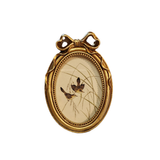 The sweetest oval frame with a bow on top. This will be too cute anywhere you put it!

Approximately 3" W x 4.5" H&nbsp;
