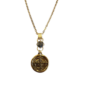 You'll love this hand casted gold coin medallion. On the front is a cross and on the back is the Serenity prayer. There is a crystal in between the coin and the bail to attach the medallion to the chain of the necklace.

18”