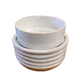 We love the style of this wax melter. You can use it without the bowl and stick a candle on top, or put the bowl on and put your favorite melts in.&nbsp;

The plug has an off-and-on switch.&nbsp;

Dimensions: 4"H x 4.5"W