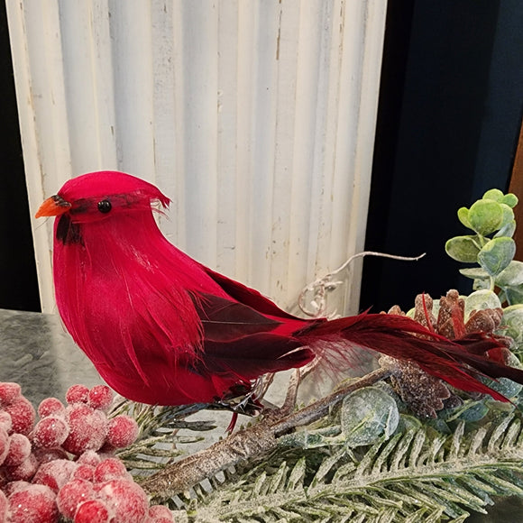 We love sticking these clip-on cardinals on wreaths, trees, and branches.    Approximately 3