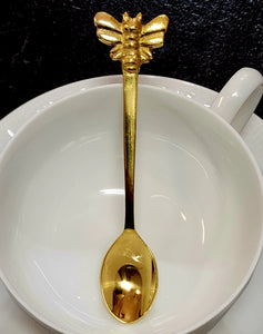 What can it beeeee, but a little bee on top of this cute brass spoon! You'll love to use this for getting a dollop of jam out of the jar or stirring cream and sugar in your cup of tea...either way, you'll love this little spoon!  4.5" H x 1" W